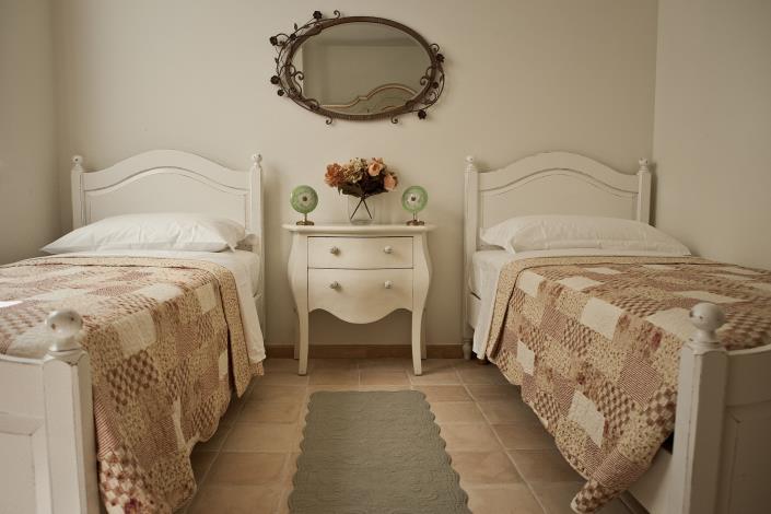 Image No.20-4 Bed Country House for sale