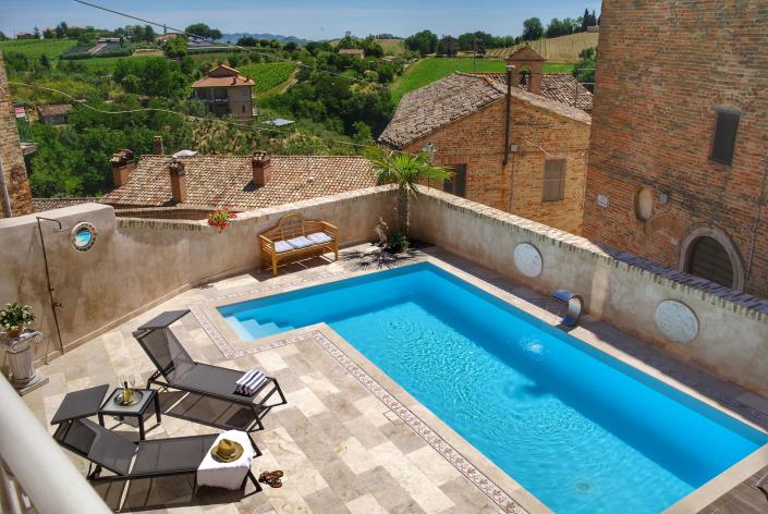 Image No.28-4 Bed Village House for sale