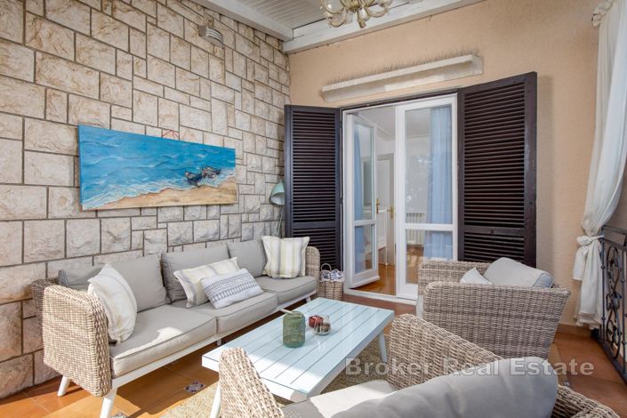 Image No.14-9 Bed Villa for sale