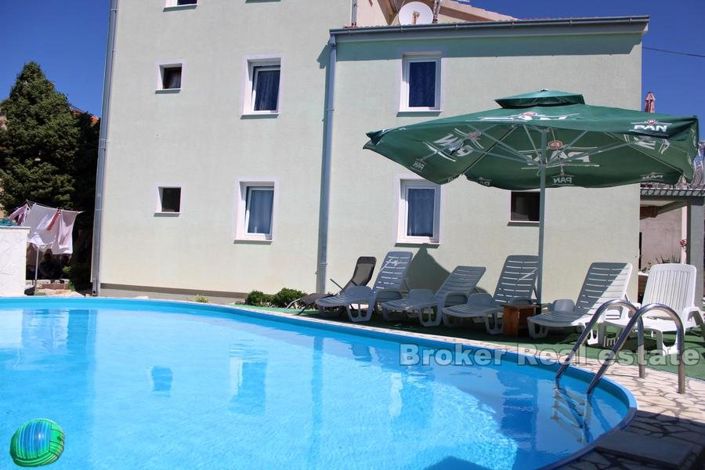 Image No.2-6 Bed Villa for sale
