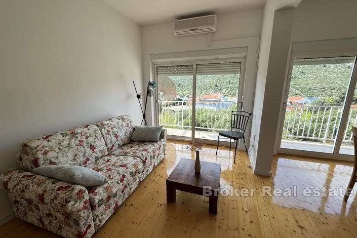 Image No.2-6 Bed Villa for sale