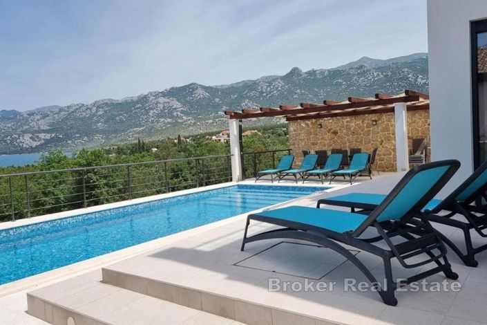 Image No.2-4 Bed Villa for sale