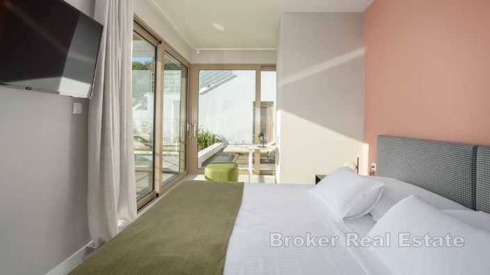 Image No.12-4 Bed Villa for sale