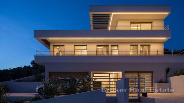 Image No.17-4 Bed Villa for sale