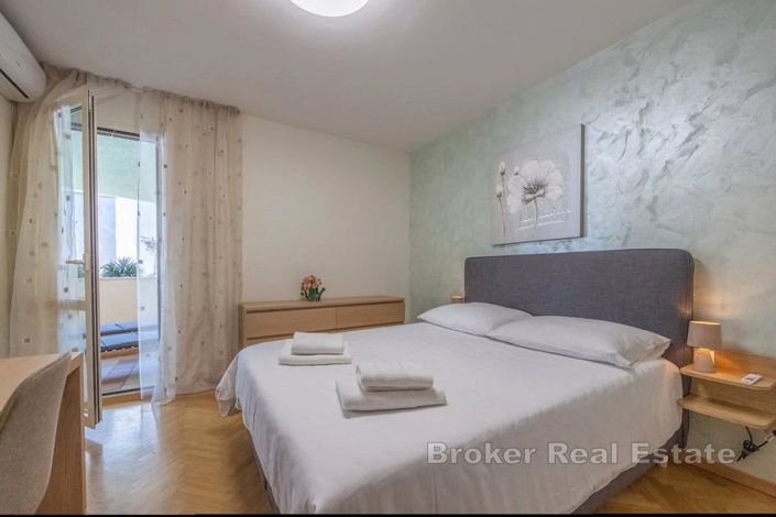 Image No.10-3 Bed Apartment for sale