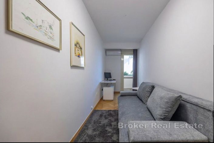 Image No.11-3 Bed Apartment for sale