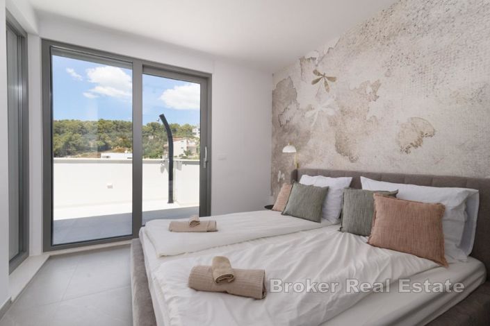 Image No.11-4 Bed Apartment for sale