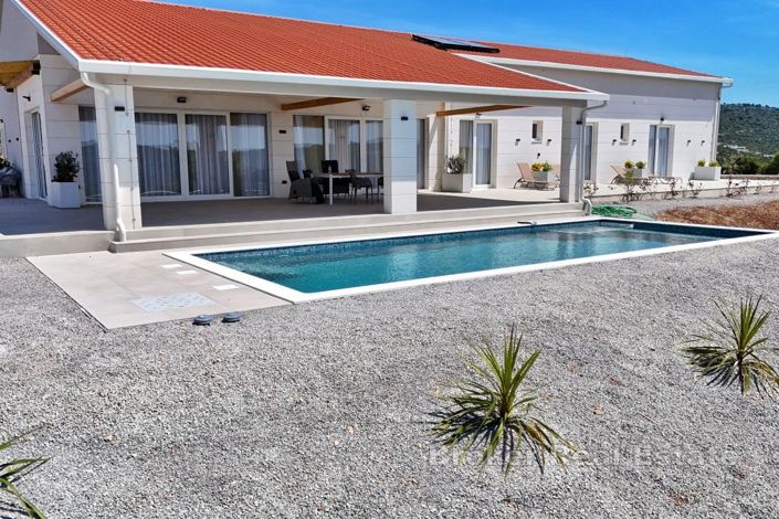 Image No.3-6 Bed Villa for sale