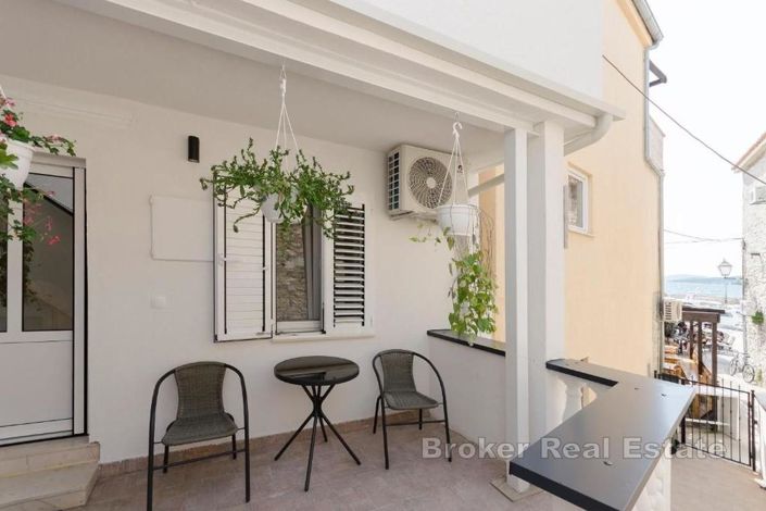 Image No.10-8 Bed Villa for sale