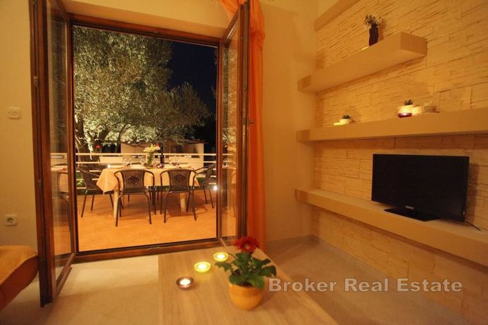 Image No.3-Villa de 9 chambres à vendre à Sukošan