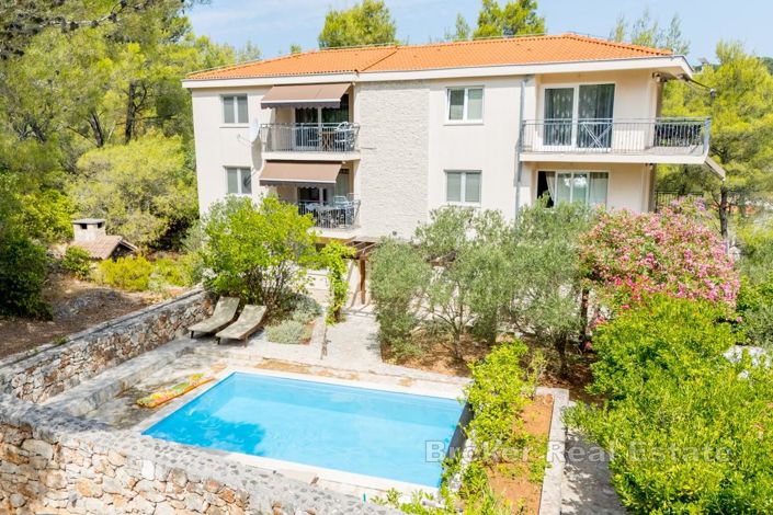 Image No.2-Villa de 11 chambres à vendre à Hvar