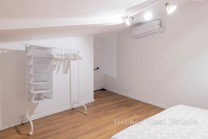 Image No.11-3 Bed Apartment for sale