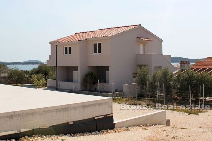 Image No.3-4 Bed Villa for sale
