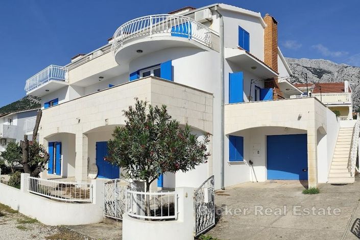 Image No.2-13 Bed Villa for sale