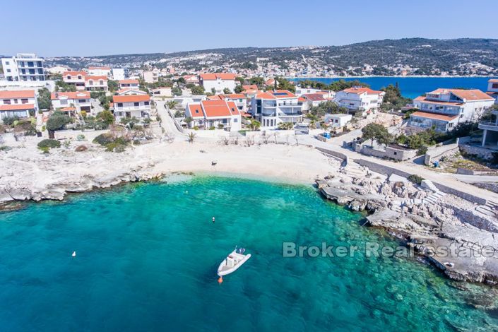 Image No.3-9 Bed Villa for sale