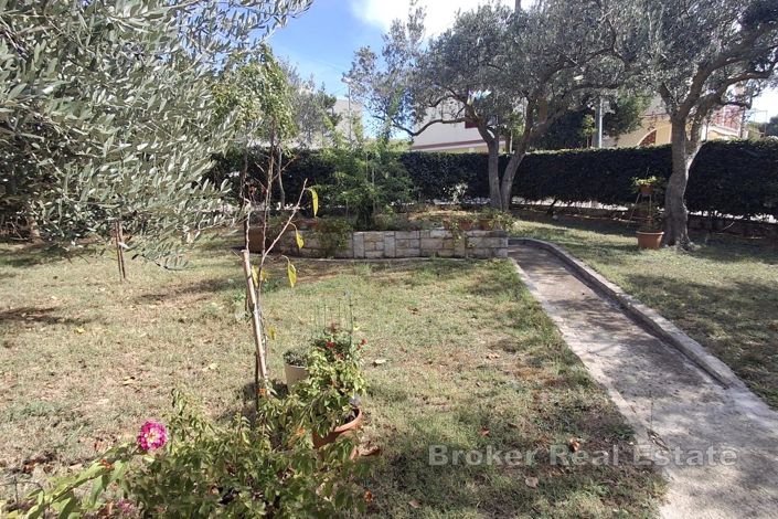 Image No.14-8 Bed Villa for sale
