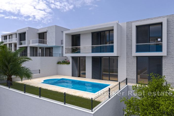 Image No.2-4 Bed Villa for sale