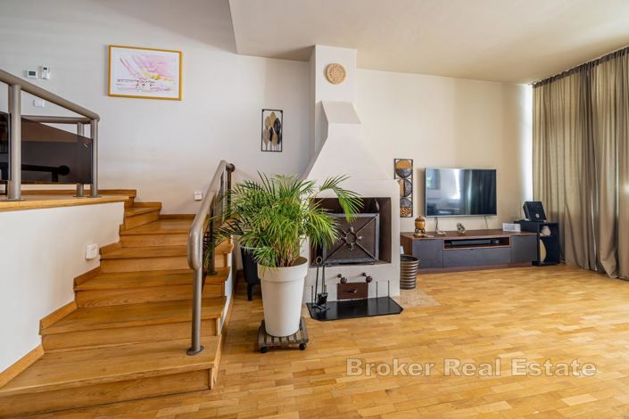 Image No.7-4 Bed Villa for sale