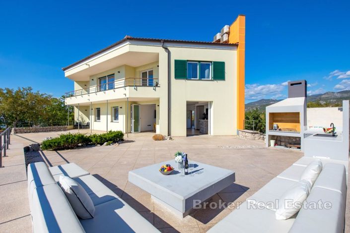 Image No.13-5 Bed Villa for sale