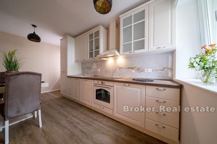 Image No.2-4 Bed Villa for sale