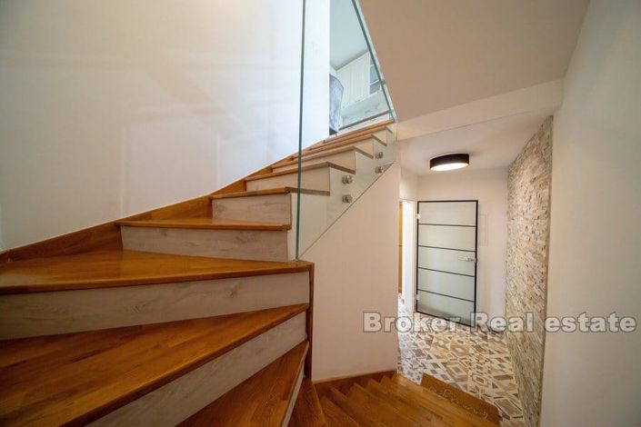 Image No.8-4 Bed Villa for sale