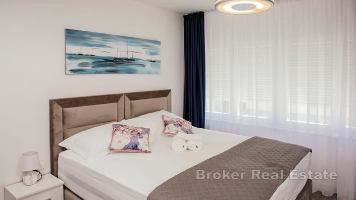 Image No.12-4 Bed Villa for sale