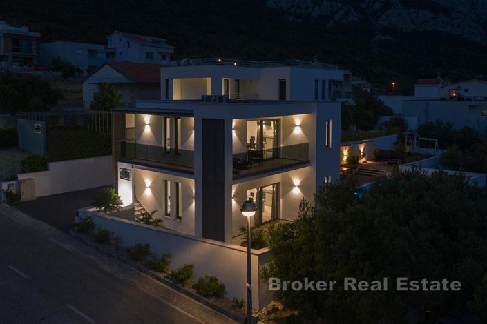 Image No.17-Villa de 4 chambres à vendre à Makarska