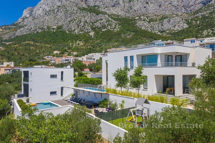 Image No.2-Villa de 4 chambres à vendre à Makarska