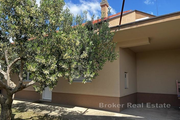 Image No.2-3 Bed Villa for sale