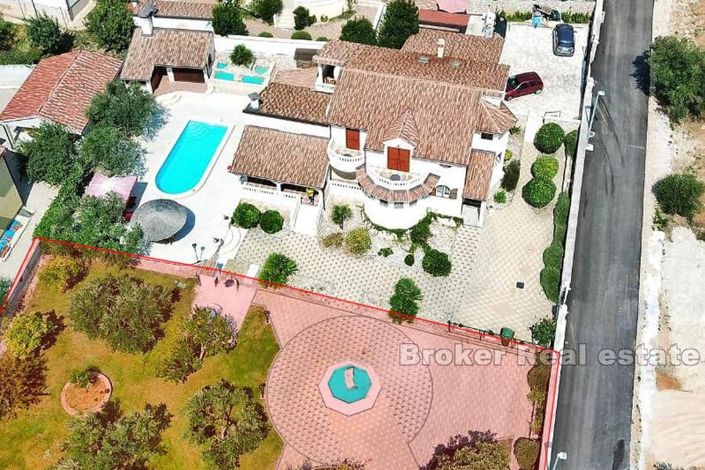 Image No.18-5 Bed Villa for sale