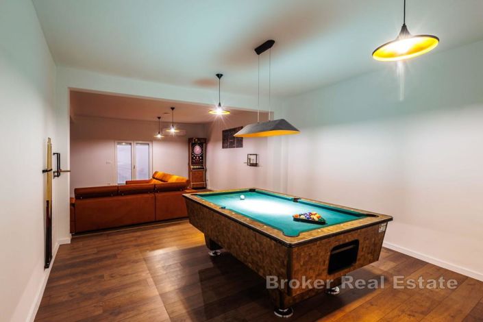 Image No.20-7 Bed Villa for sale