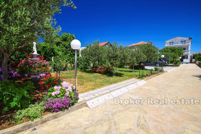 Image No.12-7 Bed Villa for sale