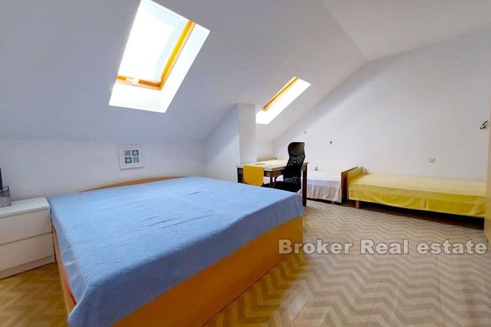 Image No.10-5 Bed Villa for sale