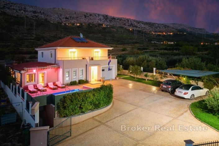 Image No.17-4 Bed Villa for sale