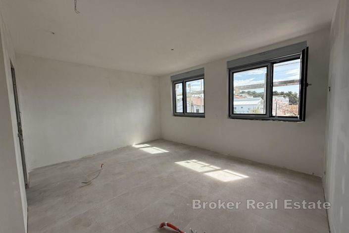 Image No.6-4 Bed Apartment for sale