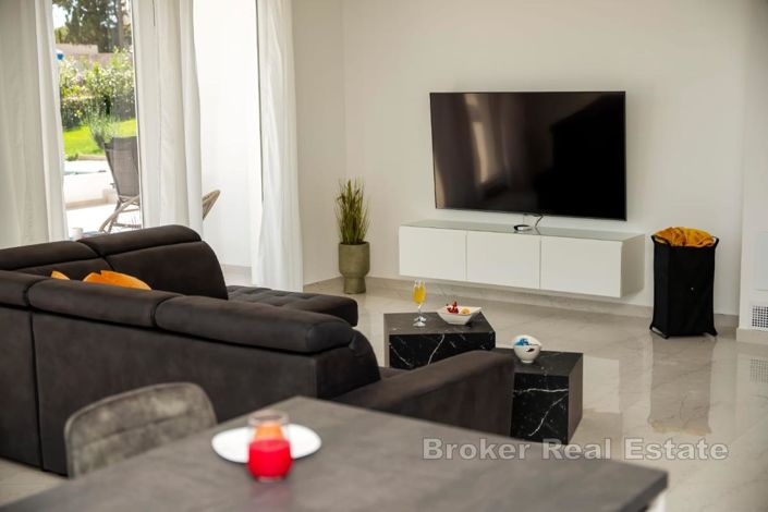 Image No.7-3 Bed Villa for sale