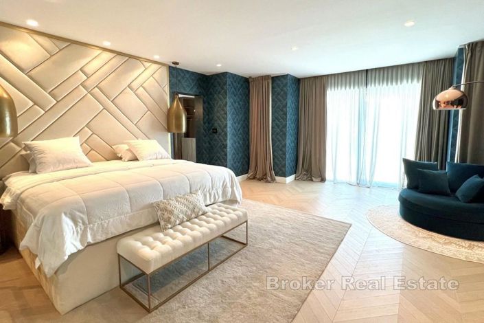 Image No.15-4 Bed Villa for sale