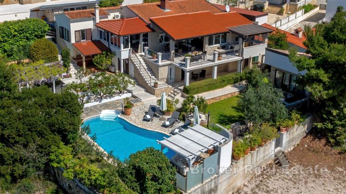 Image No.17-6 Bed Villa for sale