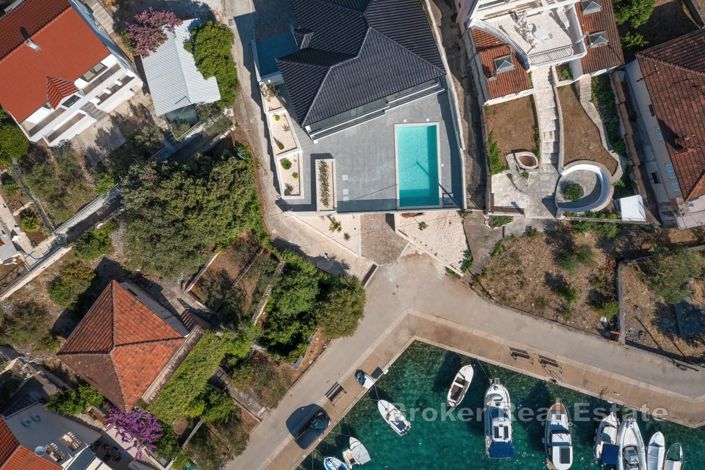 Image No.4-4 Bed Villa for sale
