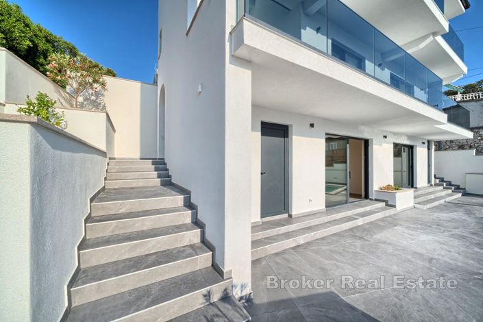 Image No.7-4 Bed Villa for sale