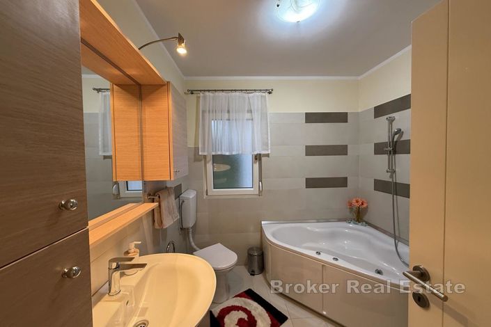 Image No.12-3 Bed Villa for sale