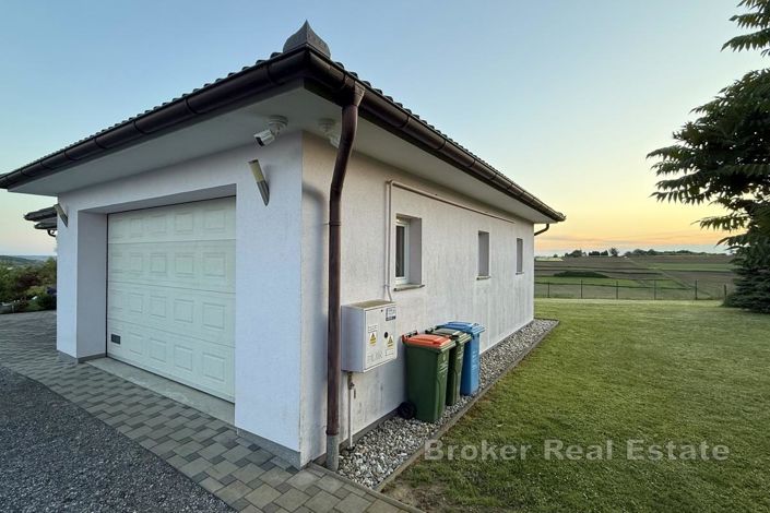 Image No.19-3 Bed Villa for sale