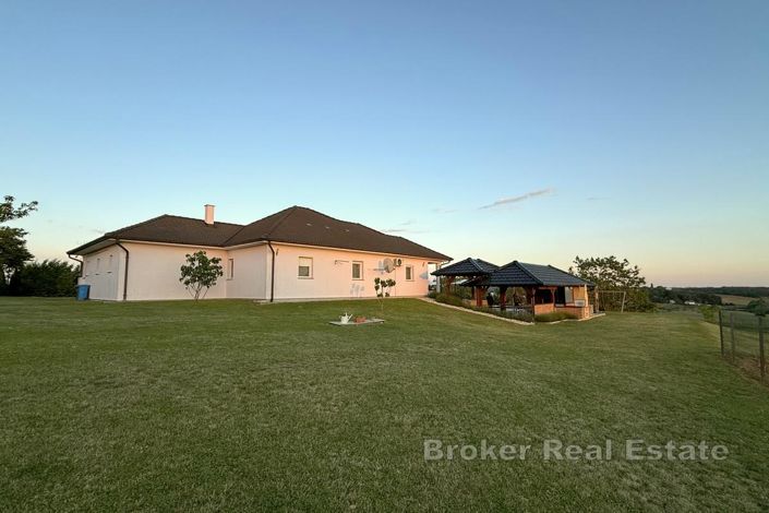 Image No.21-3 Bed Villa for sale