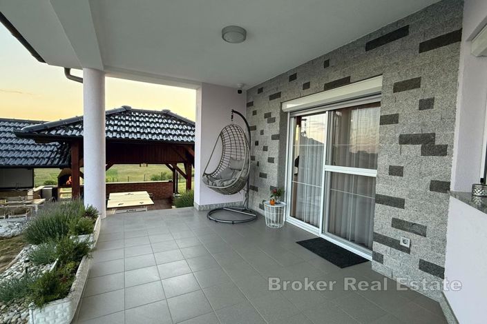 Image No.4-3 Bed Villa for sale