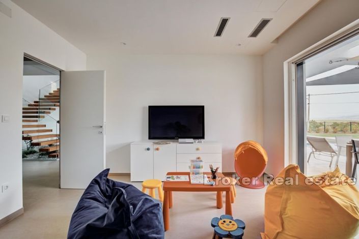 Image No.6-4 Bed Villa for sale