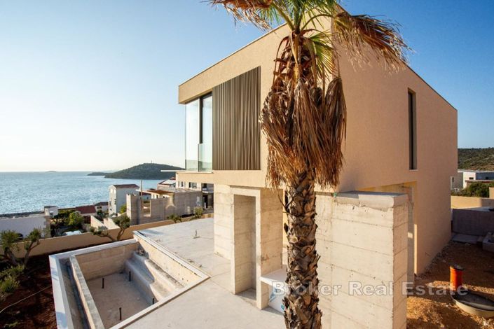 Image No.9-3 Bed Villa for sale