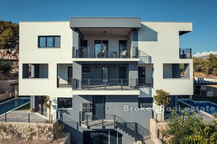 Image No.3-4 Bed Apartment for sale
