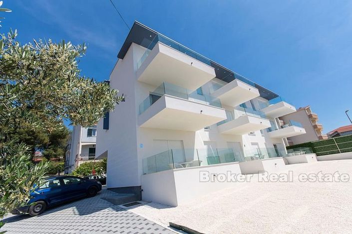 Image No.5-20 Bed Villa for sale