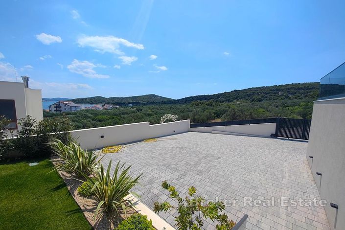 Image No.11-4 Bed Villa for sale