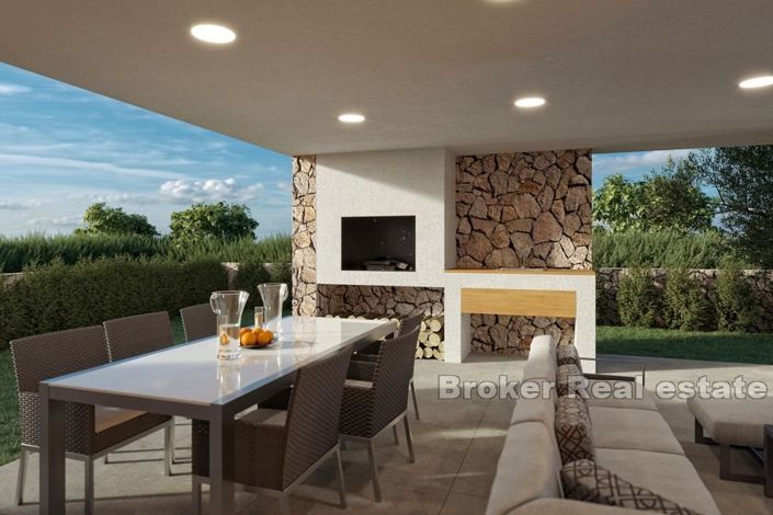 Image No.2-4 Bed Villa for sale
